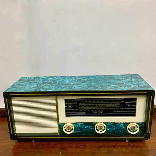 Hermoso Radio Antiguo Bon Sony De Bulbos De 1950