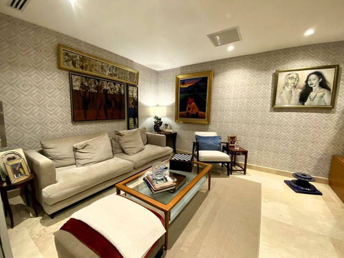 Apartamento Clásico Modernizado En Paraíso