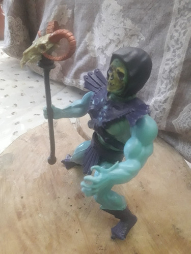 Skeletor Con Báculo , Pechera Y Cinto