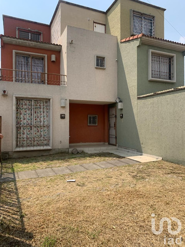 Venta Casa 3 Ambientes San Martín Cuautlalpan