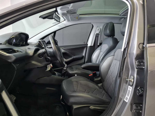 Imagen 9 de 16 de Peugeot 208 2015 1.6 Feline Pack Cuir