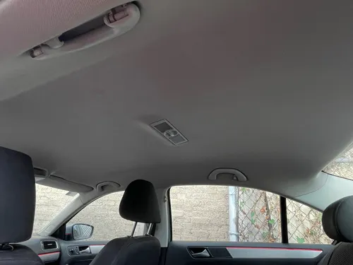 Volkswagen Jetta 2.0 L4 Mt