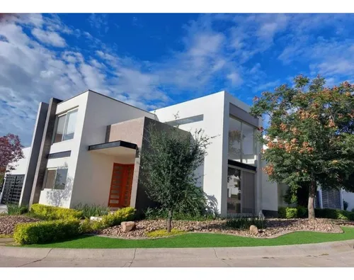 Casa En Remate En El Molino Residencial, F-1438