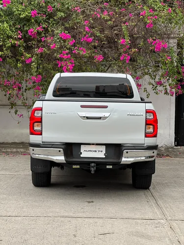 Toyota Hilux 2.4 Diésel 4X4