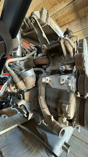 Motor Semiarmado Hilux 4x4 C/d Dx Pack Electrico 2.5 Tdi (Usado)