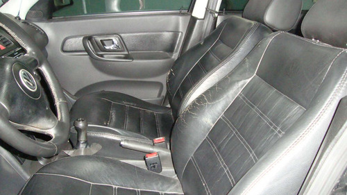 Polo Classic 1.8 Ano 2001 Modelo 2002