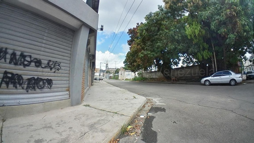 Imagen 14 de 14 de Leida Falcon Rentahouse Vende Terreno En Av Bolivar Valencia 22-429 Lf