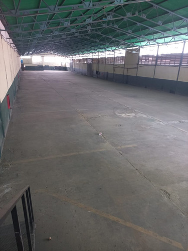 Se Vende Galpón En La Zona Industrial Del Estado Carabobo D31-02