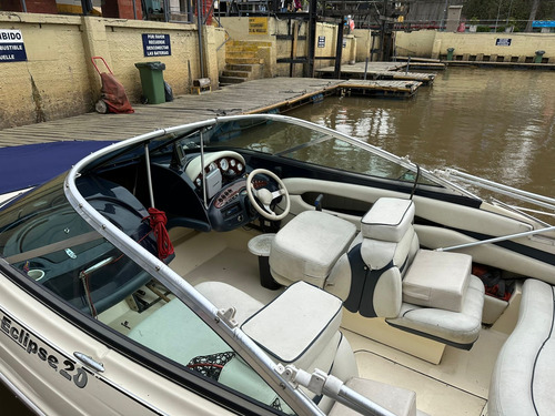 Lancha Eclipse 20 - Motor Evinrude E Tech 150