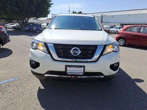 Nissan Pathfinder EXCLUSIVE 4WD