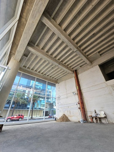 Edificio Comercial En Venta 3.400 M2 - Urb. Las Mercedes