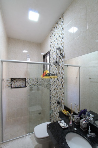 Imagem 13 de 22 de Casa À Venda, 4 Quartos, 1 Suíte, 2 Vagas, Santo Antônio - Divinópolis/mg - 33098