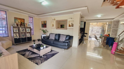196962 L. P. Alquiler Townhouse, Urb. Manantial, Naguanagua, Solo Clientes