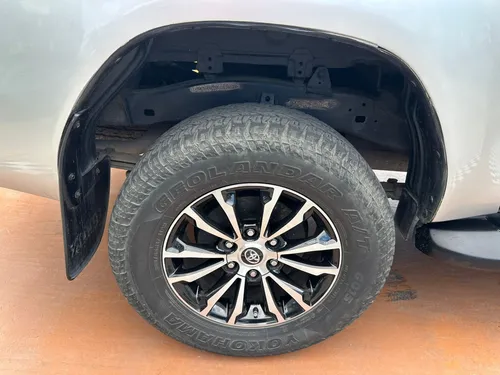 Toyota Hilux Srv 2.8 At 4x4 Diesel