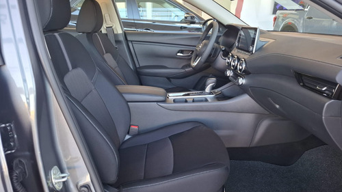 Nissan Sentra 2.0 Advance Cvt