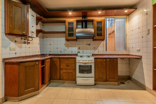 Ph De 3 Ambientes En Barrio Ingles - Caballito Sur