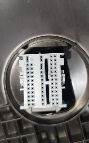Farol Discovery Sport 2020/22 Led Lado Esquerdo Com Detalhe (Usado)