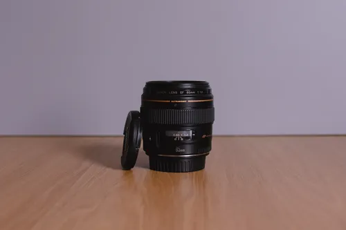 Lente Canon Ef 85mm F/1.8 Usm | Parcelamento sem juros