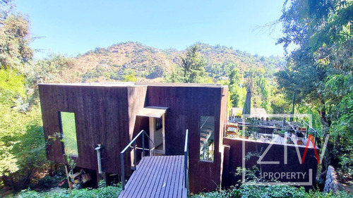 Casa 4 Dorm, 4 B, 3 Est., El Arrayan - Ziw Property