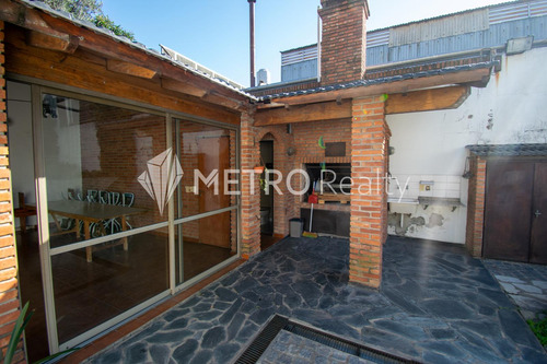 Casa En Venta 6 Ambientes Con Cochera En Villa Del Parque