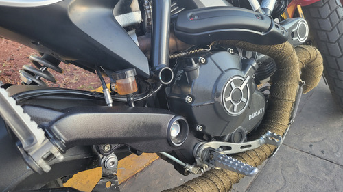 Ducati Scrambler 800 Modificada A Independent
