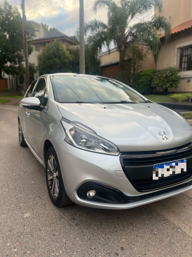 Peugeot 208 1.6 Feline
