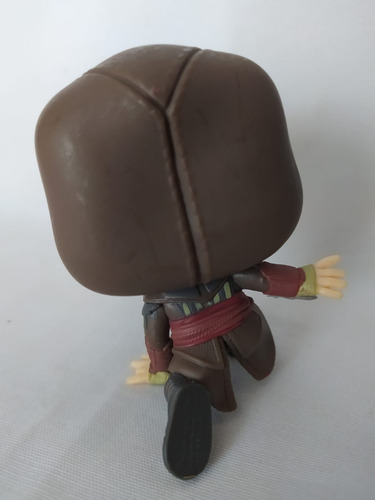 Aguilar Crouching Assassins Creed Funko Pop Con Detalle (Usado)