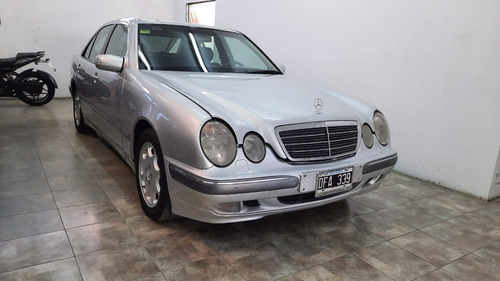 Imagen 5 de 10 de Mercedes Benz E320 Cdi Automático 2001
