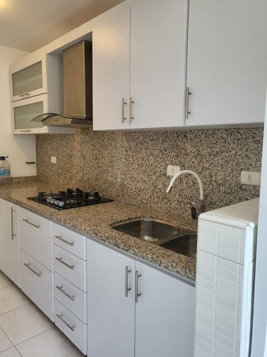 C-6557 Se Vende O Alquila Apartamento En El Parral Res. Alfa Valencia Con Planta Electrica 