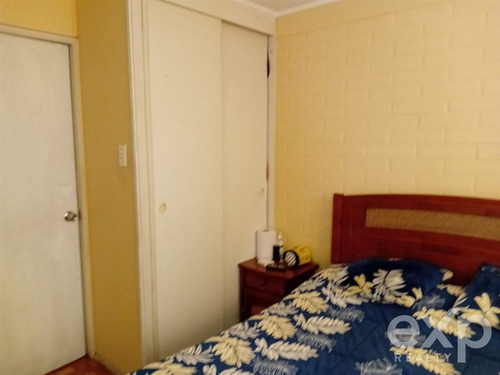 Casa En Venta De 2 Dorm. En Lampa
