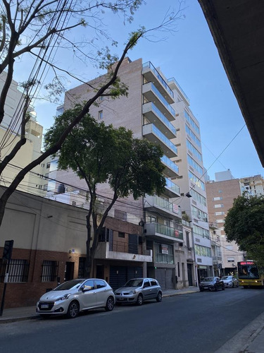 Imagen 2 de 32 de Catarina I