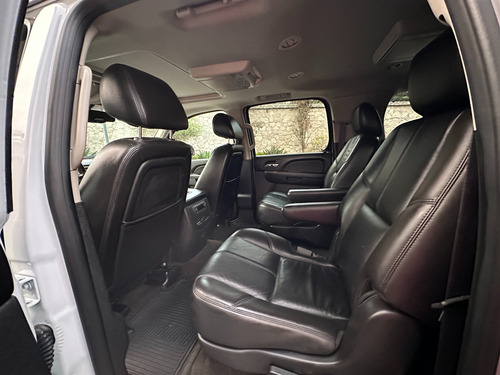 Chevrolet Suburban D Piel Aa Dvd Qc 4x4 At