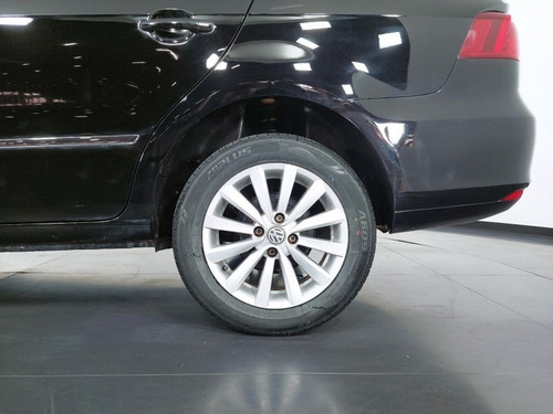 Imagem 8 de 15 de 160296 - Volkswagen Voyage 2016 Com Garantia