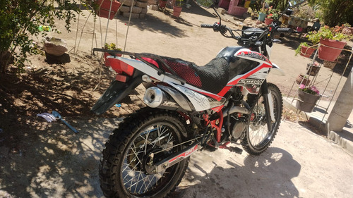 Cros Max 200 Rojo Con Blanco