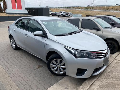 Imagen 2 de 8 de Toyota Corolla 2015 1.8 Xli Mt 140cv