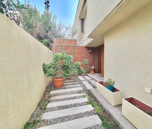 En Venta Práctica, Cómoda Y Linda Casa En Chamisero