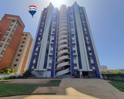 Re/max 2mil Vende Apartamento En Res. Regency, Urb. Costa Azul, Mun. Mariño, Isla De Margarita, Edo. Nueva Esparta