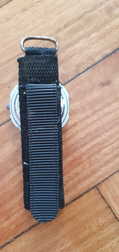 Reloj Nike Colorido, Malla Con Abrojos Negro Negro Beige (Usado)