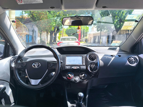 Toyota Etios 1.5 Xls