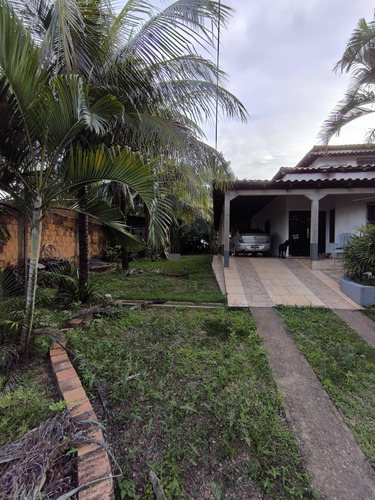 Casa À Venda, Com Área Total De 1.589.468 M2, Com 10 Cômodos