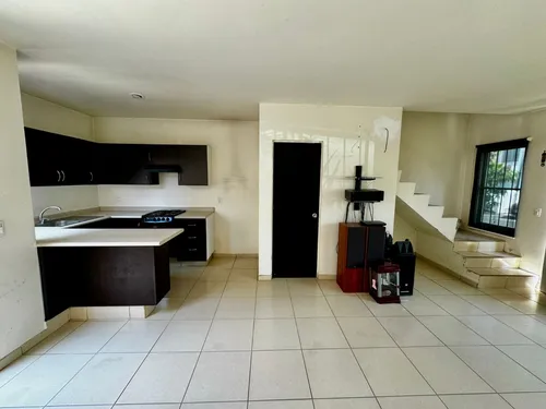 Casa En Venta En Coto Le Parc, Colonia Hogares De San Nicolás, Zapopan (mariano Otero Y Guadalupe)