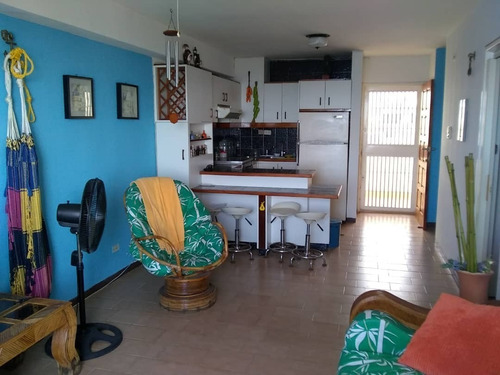 Imagen 2 de 14 de Apartamento En Alquiler Catia La Mar
