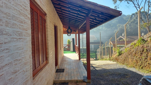 Imagem 4 de 10 de Casa Em Monte Verde Mg Recém Construída