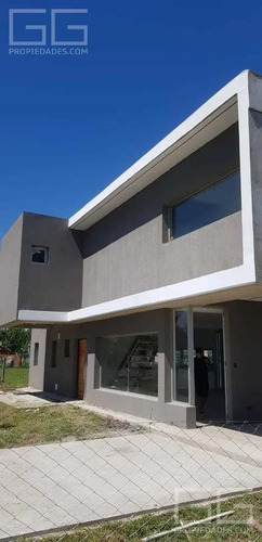 Imagen 2 de 18 de Casa San Sebastián - Área 1 Al 100