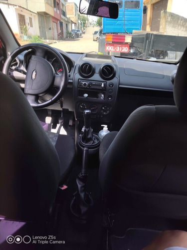 Imagem 5 de 15 de Ford Fiesta 2011 1.0 Flex 5p