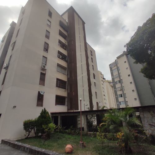 Apartamento En Venta. Urb. La Urbina 