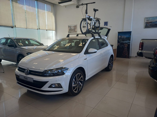 Imagen 2 de 15 de Volkswagen Polo Highline 1.6 Msi At 0 Km 2022