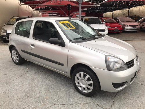 Imagem 1 de 5 de Clio