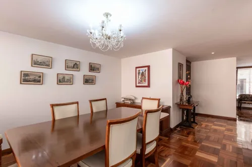 Apartamento En Venta En Chicó Norte. Cod V8047