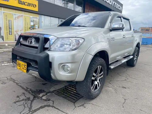 Toyota Hilux 2.7 Mt